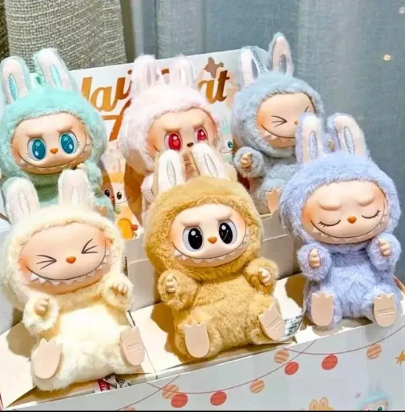 Дитяча м'яка іграшка-брелок The Monsters Labubu Labubu-2 в асортименті