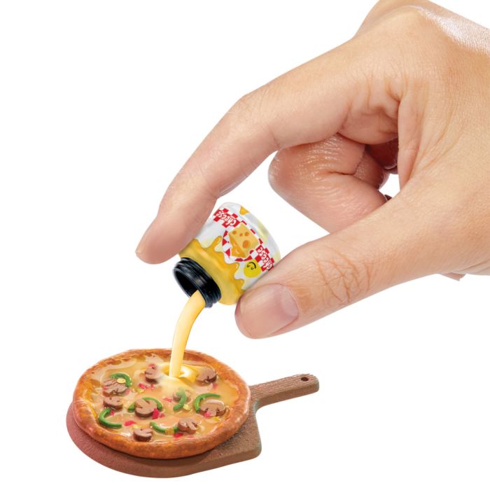 Ігровий набір для творчості Створи вечерю MGA's Miniverse 591825 серії "Mini Food"